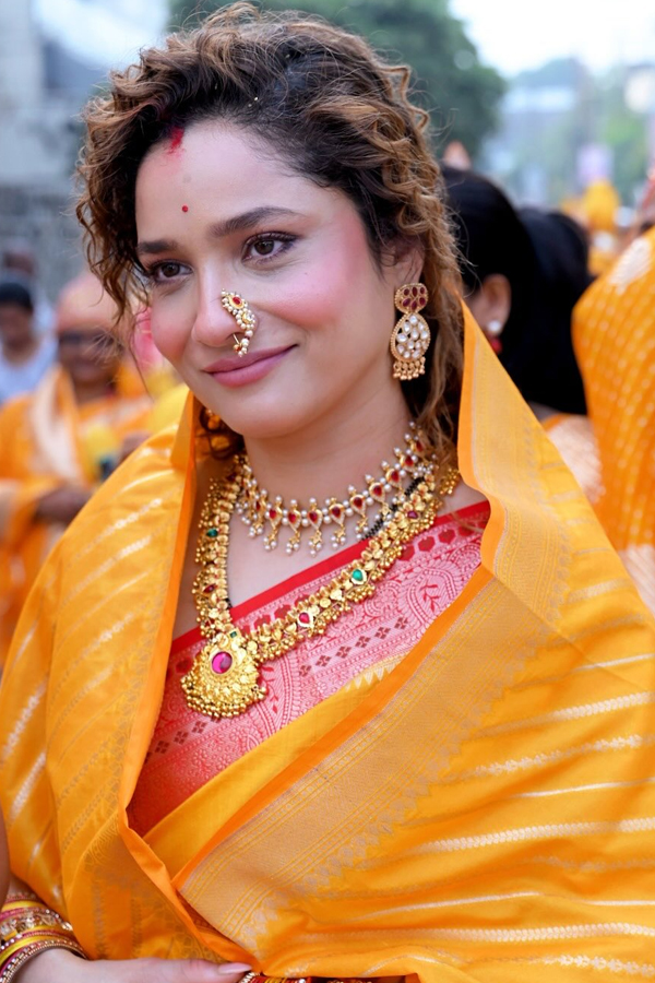 Actress Ankita Lokhande Perform Traditional Pooja With Husband Photos Viral2
