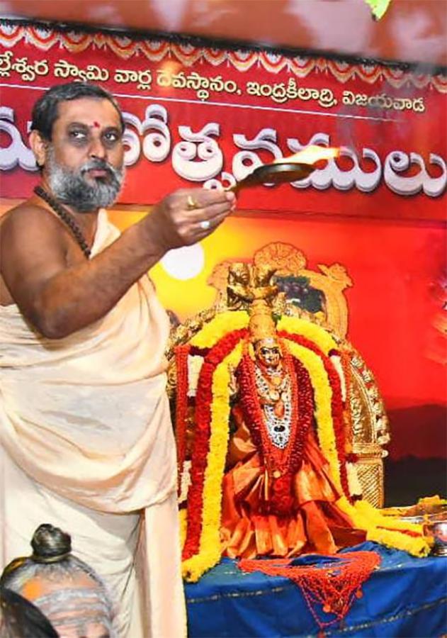 Bhavani Deeksha At Vijayawada Durga Temple14
