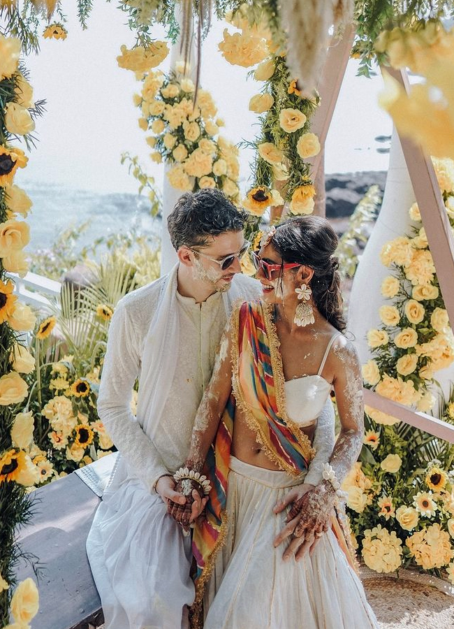 Bigg Boss beauty married with German boyfriendand celebrates Haldi ceremony2