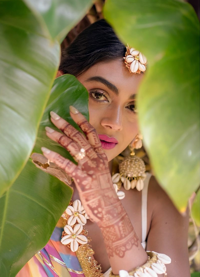 Bigg Boss beauty married with German boyfriendand celebrates Haldi ceremony9