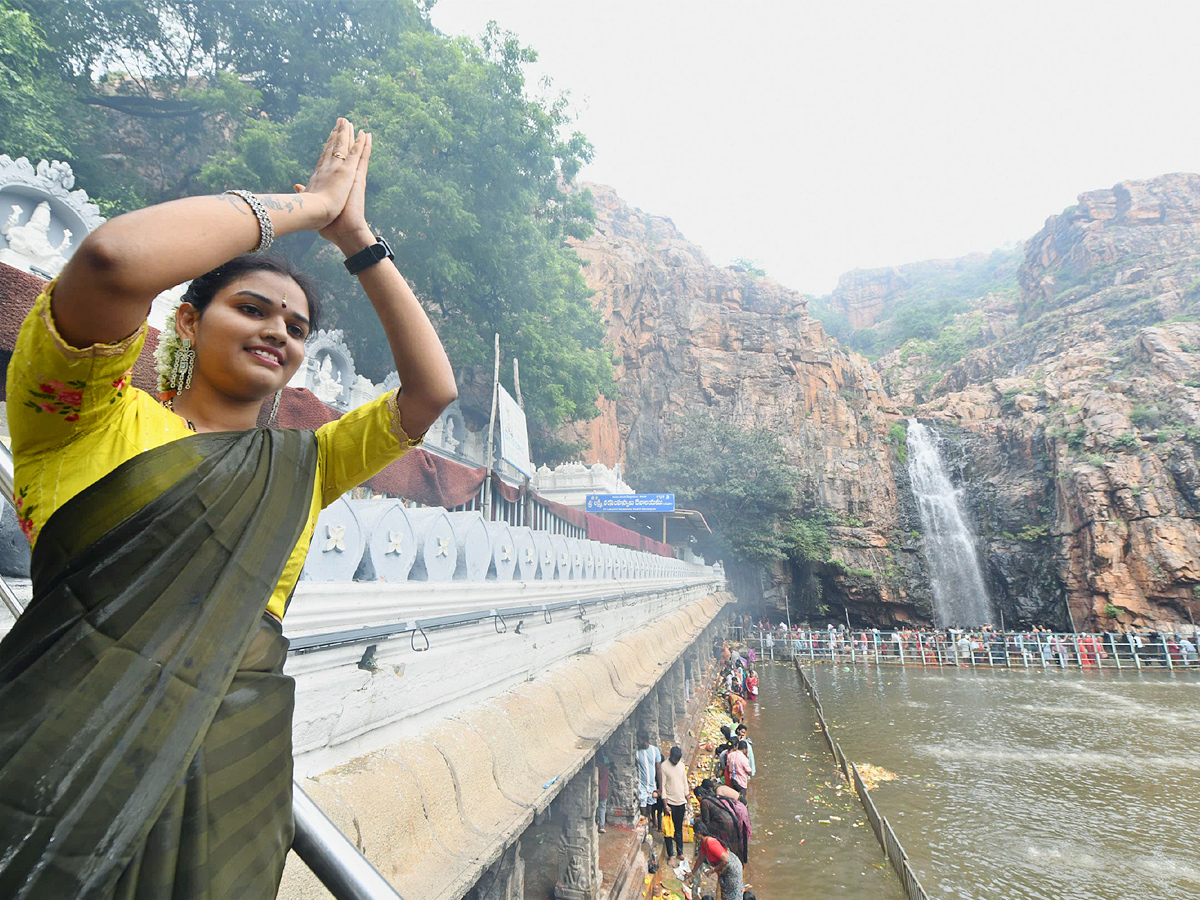 Tirupati : Huge Devotees throng Siva temples on Karthika Pournami day Photos2