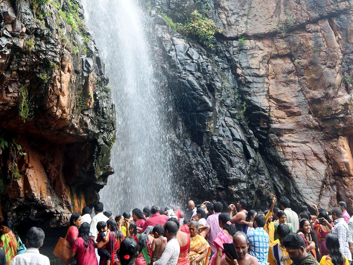 Tirupati : Huge Devotees throng Siva temples on Karthika Pournami day Photos11