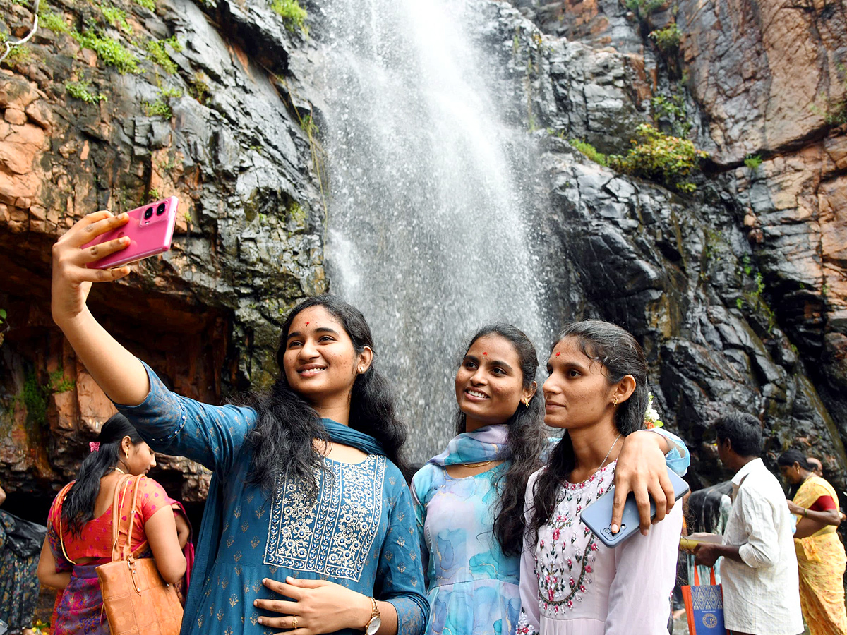 Tirupati : Huge Devotees throng Siva temples on Karthika Pournami day Photos4