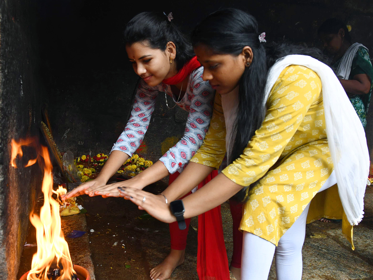 Tirupati : Huge Devotees throng Siva temples on Karthika Pournami day Photos6