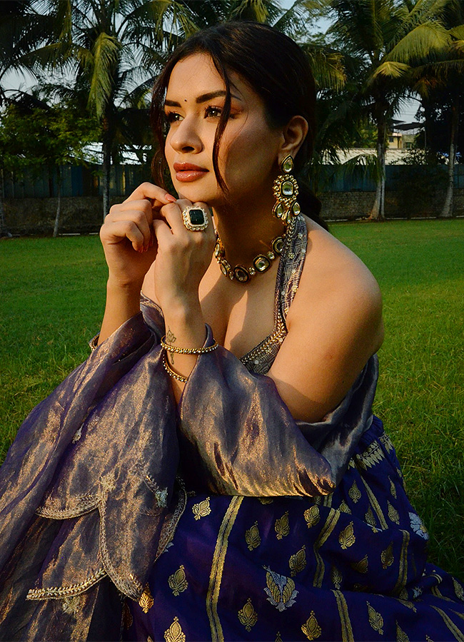 actress avneet kaur hot photoshoot5