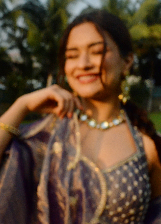 actress avneet kaur hot photoshoot9