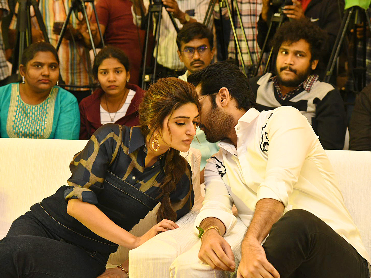 Nithiin's Robinhood Movie Press Meet Photos1
