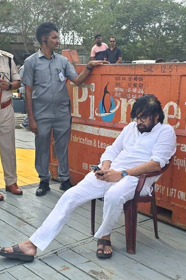 Pawan Kalyan Serious On Kakinada MLA And Officials: Photos10