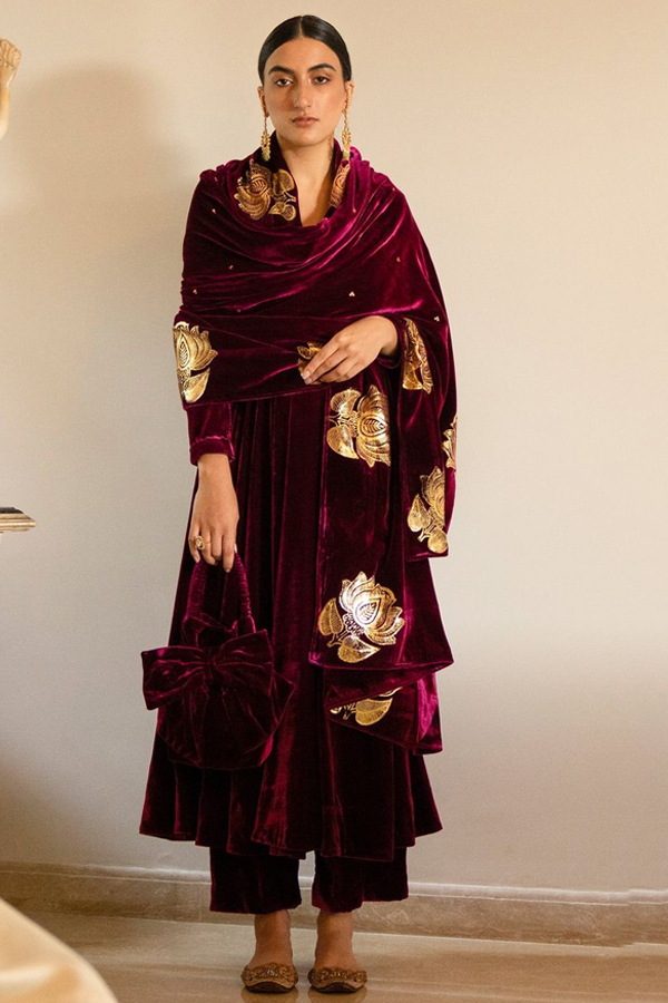 Shine Brightly In Winter With These Velvet Designer Dresses10