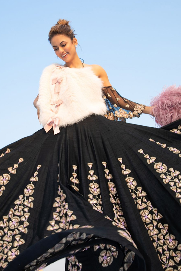 Fashion Queen Natasha Poonawalla Stylish Photos4