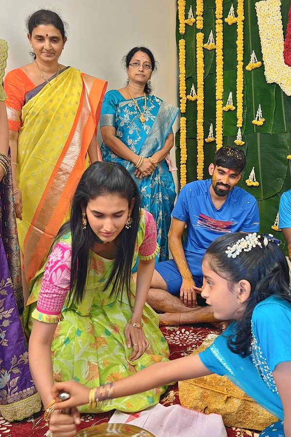 Kidambi Srikanth Shravya Varma Pre Wedding Rashmika Attends Sangeet Pics Viral16
