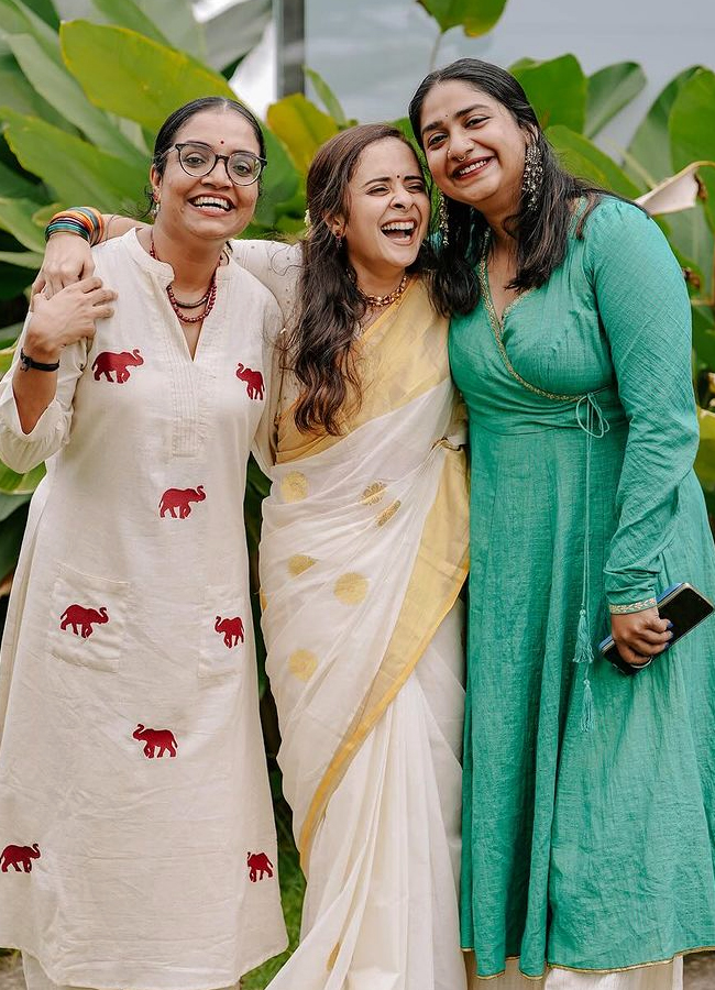 Popular singer Anju Joseph marries her lover for the second time14