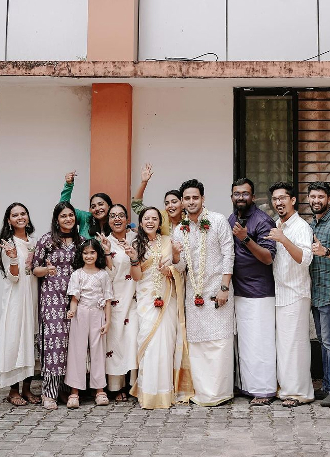 Popular singer Anju Joseph marries her lover for the second time10