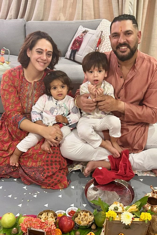 Yuvraj Singh pens anniversary wish to wife Hazel Keech: Photos19
