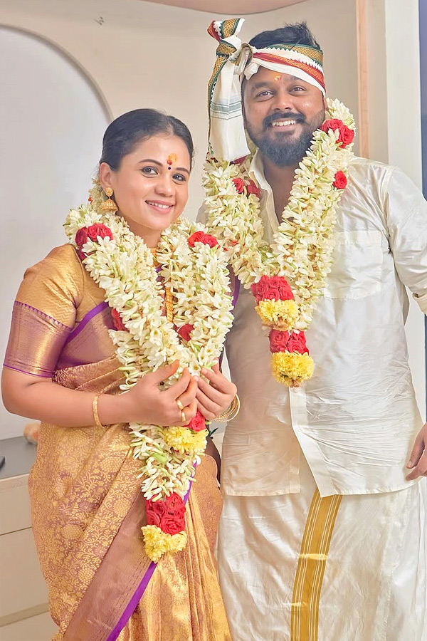Kollywood TV Actress Mani Meghlai House Warming Ceremony Photos Viral2