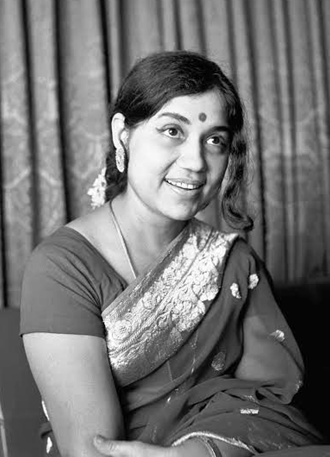 The actress who changed the movie to her surname Sowcar Janaki 13