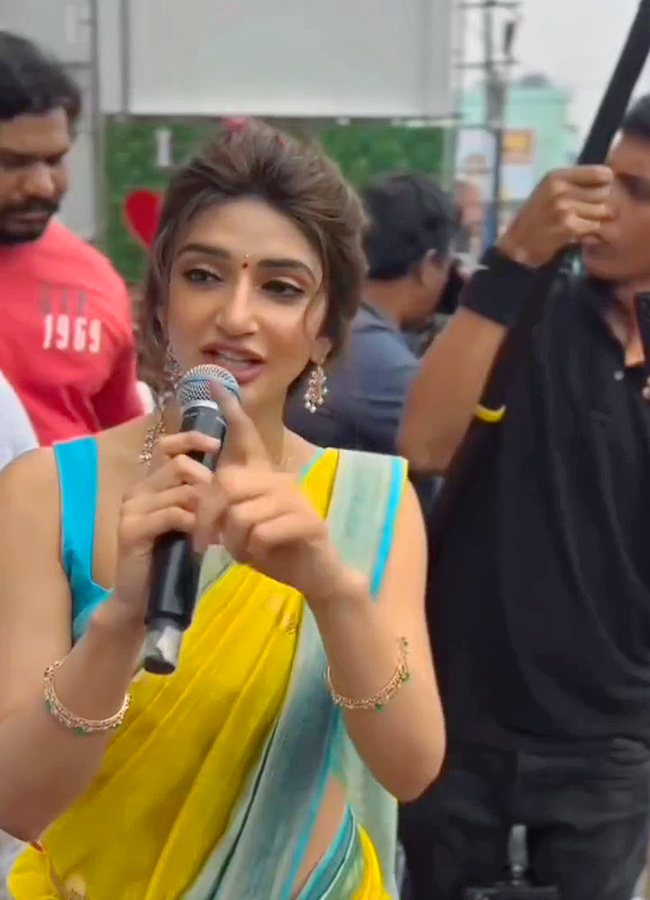  Shopping Mall Grand Launch By Actress Sreeleela at Rajahmundry11