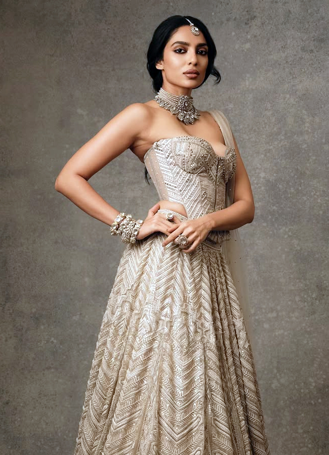 Akkineni's Daughter in Law's Photoshoot After the Wedding Shobhita shines like gold14