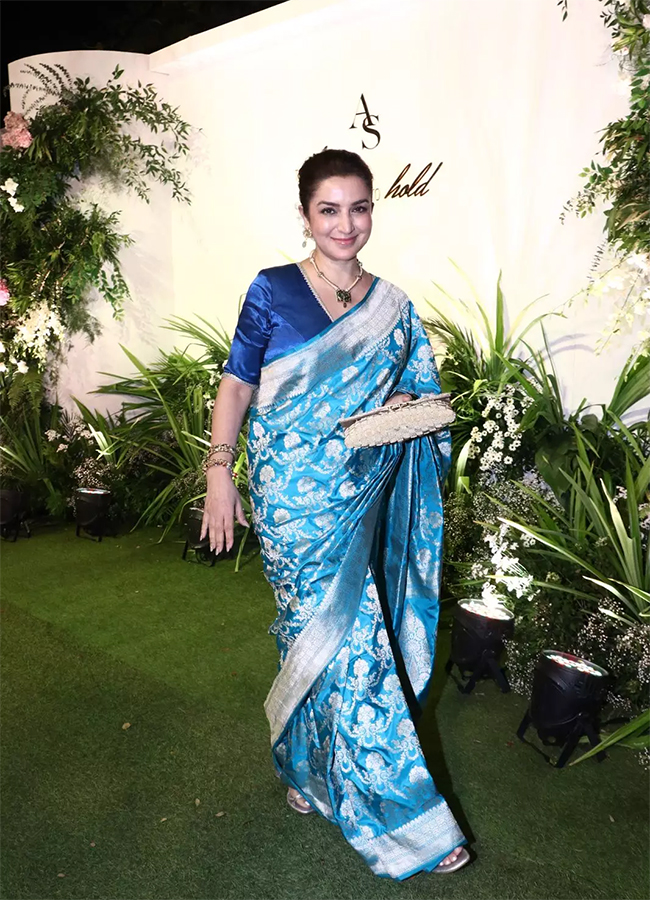 celebrations at aaliyah kashyap wedding party photos goes viral14
