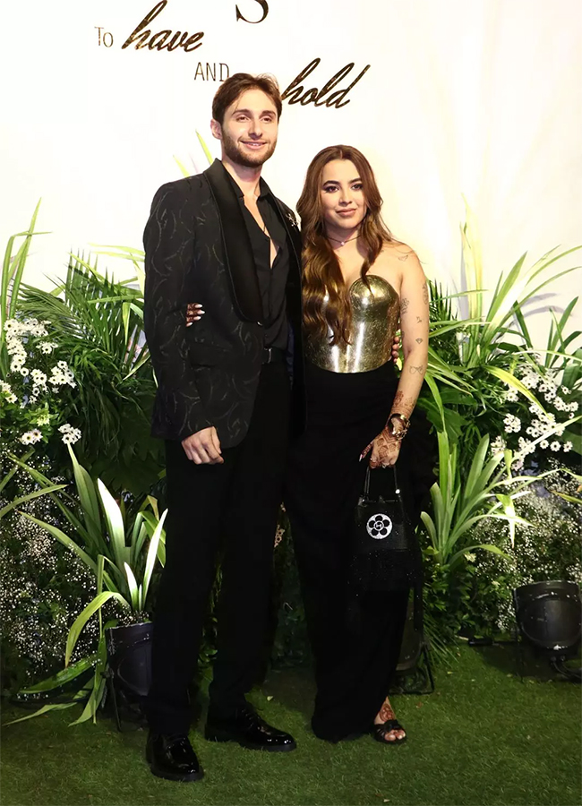 celebrations at aaliyah kashyap wedding party photos goes viral9