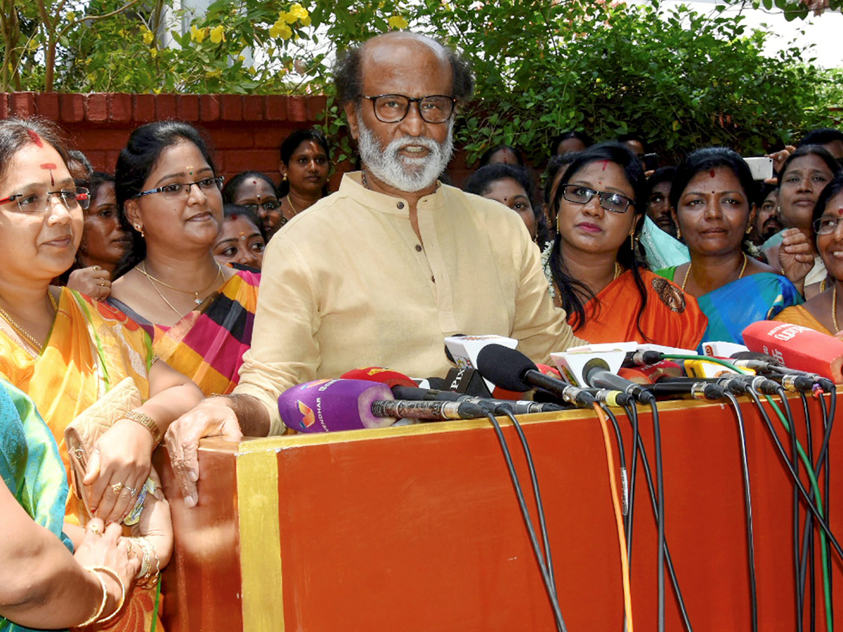 superstar rajinikanth birthday rare and unseen photos photos goes viral26
