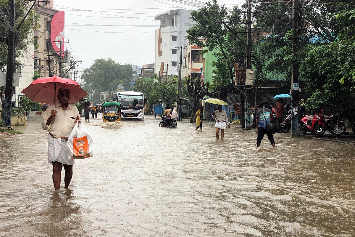 heavy rain in tirupati live updates photos goes viral22