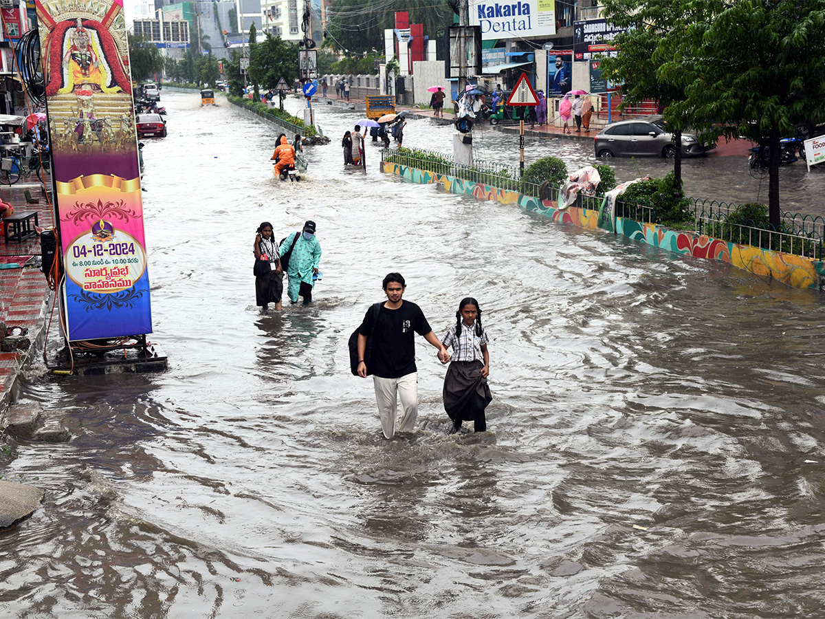 heavy rain in tirupati live updates photos goes viral31