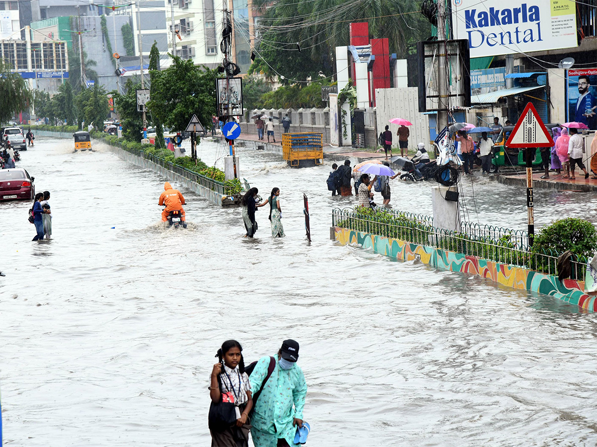 heavy rain in tirupati live updates photos goes viral45