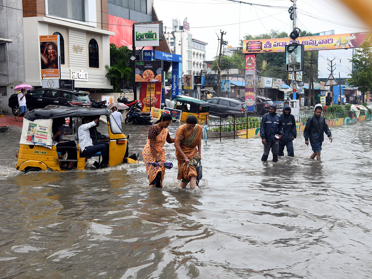heavy rain in tirupati live updates photos goes viral49