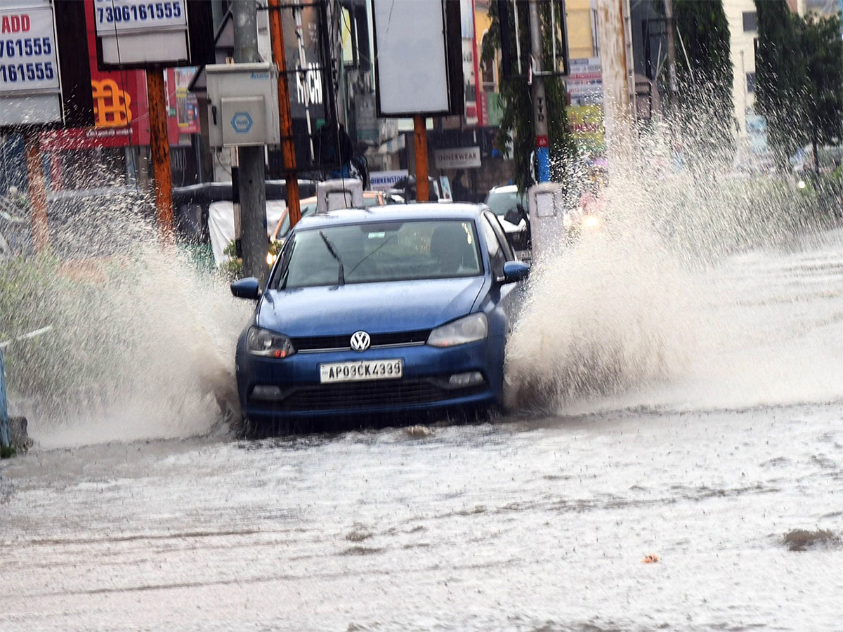 heavy rain in tirupati live updates photos goes viral53