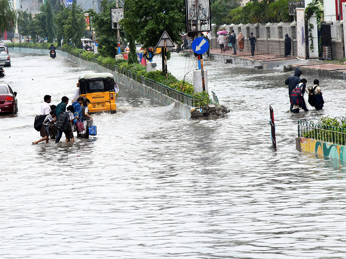 heavy rain in tirupati live updates photos goes viral55