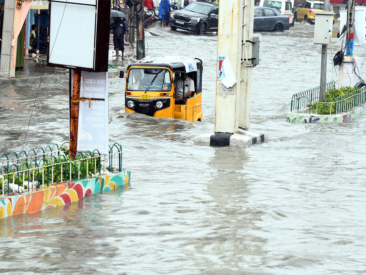 heavy rain in tirupati live updates photos goes viral56
