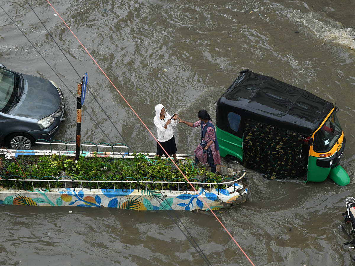 heavy rain in tirupati live updates photos goes viral58