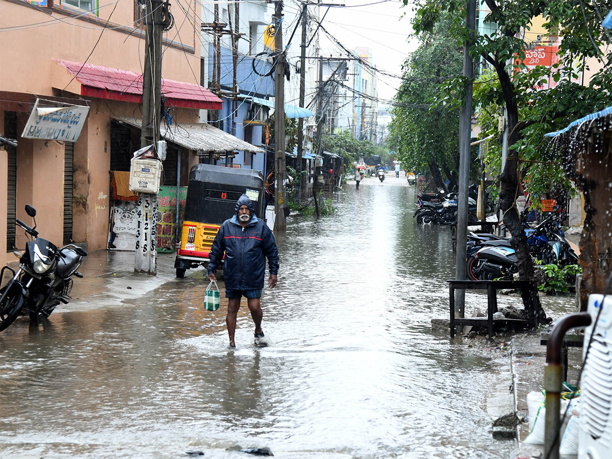 heavy rain in tirupati live updates photos goes viral60