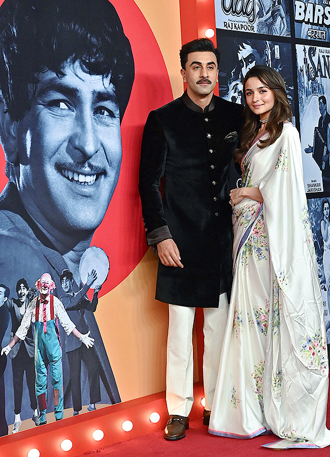 రాజ్ కపూర్ 100వ జన్మదినోత్సవం కార్యక్రమంలో బాలీవుడ్ తారలు సందడి (ఫొటోలు ...
