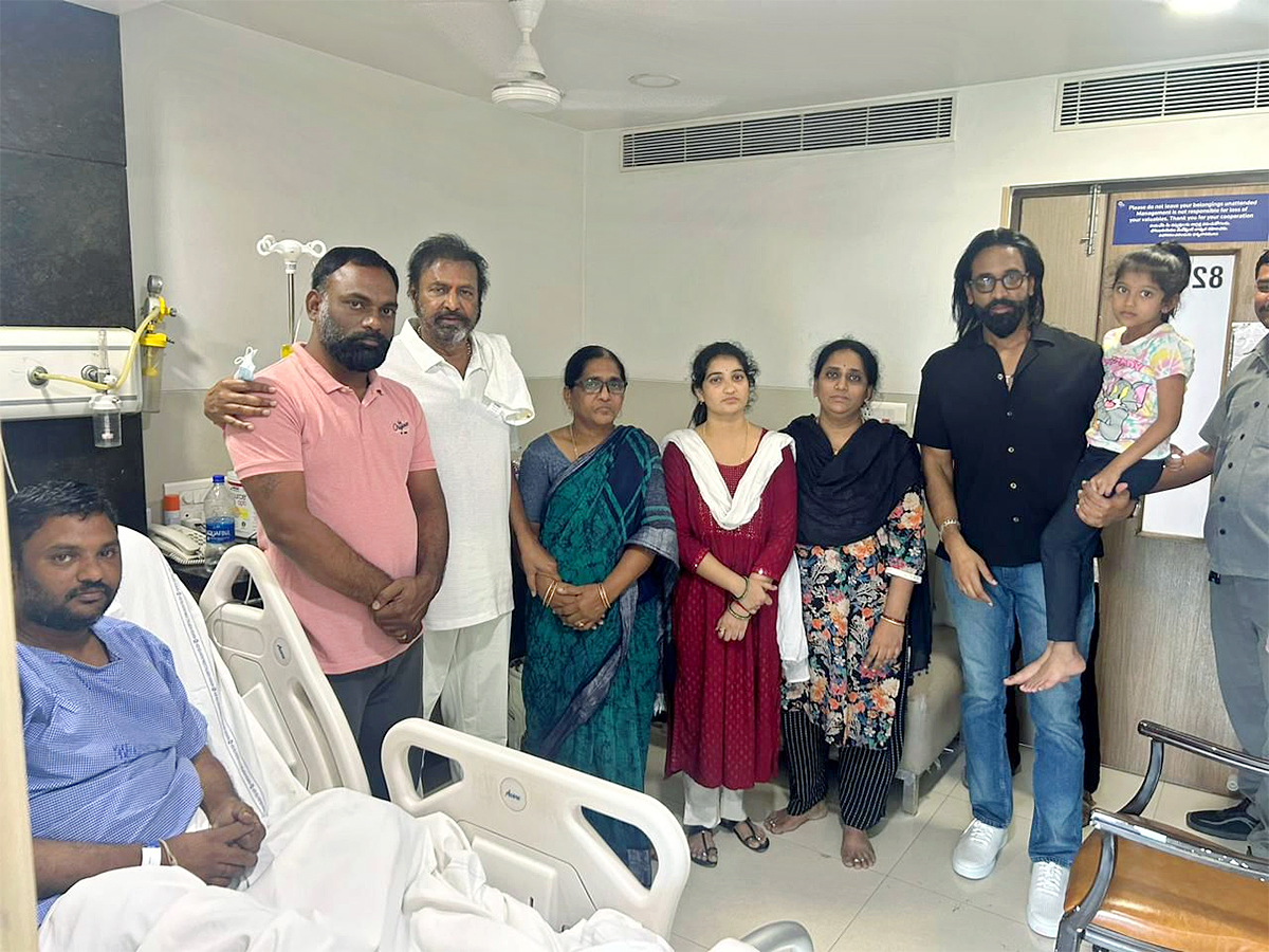Mohan Babu Visits Injured TV9 Journalist Ranjith After Attack8