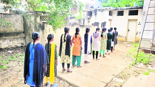 కళాశాల.. సమస్యల తిష్ట 2