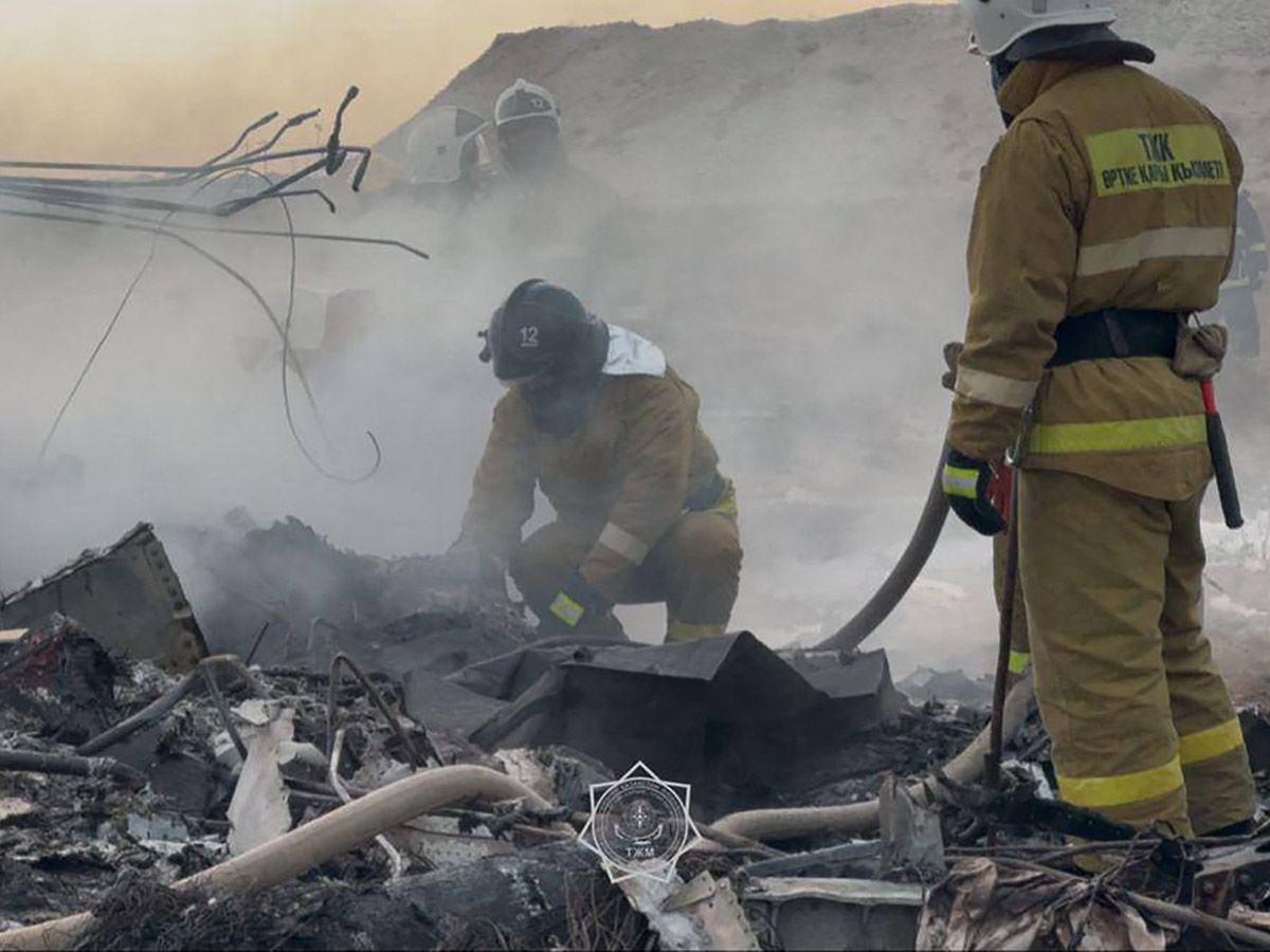 kazakhstan plane crash photos goes viral10