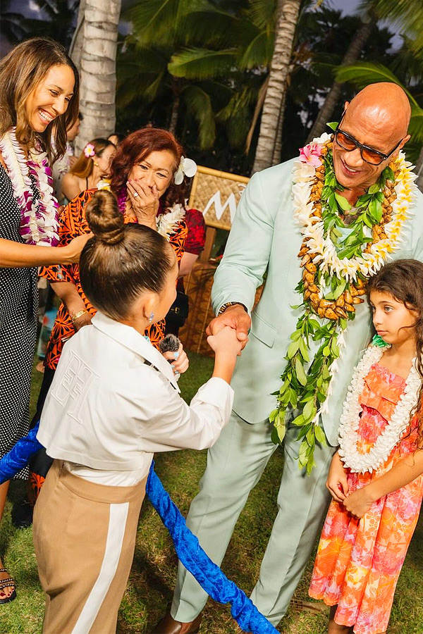 WWE Super Star The Rock Participated Emo Moment with my mom at Moana 2 Premiere Photos2