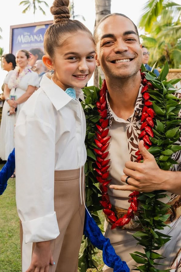 WWE Super Star The Rock Participated Emo Moment with my mom at Moana 2 Premiere Photos6