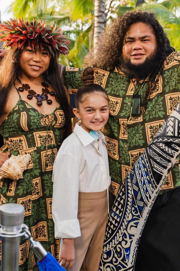 WWE Super Star The Rock Participated Emo Moment with my mom at Moana 2 Premiere Photos9