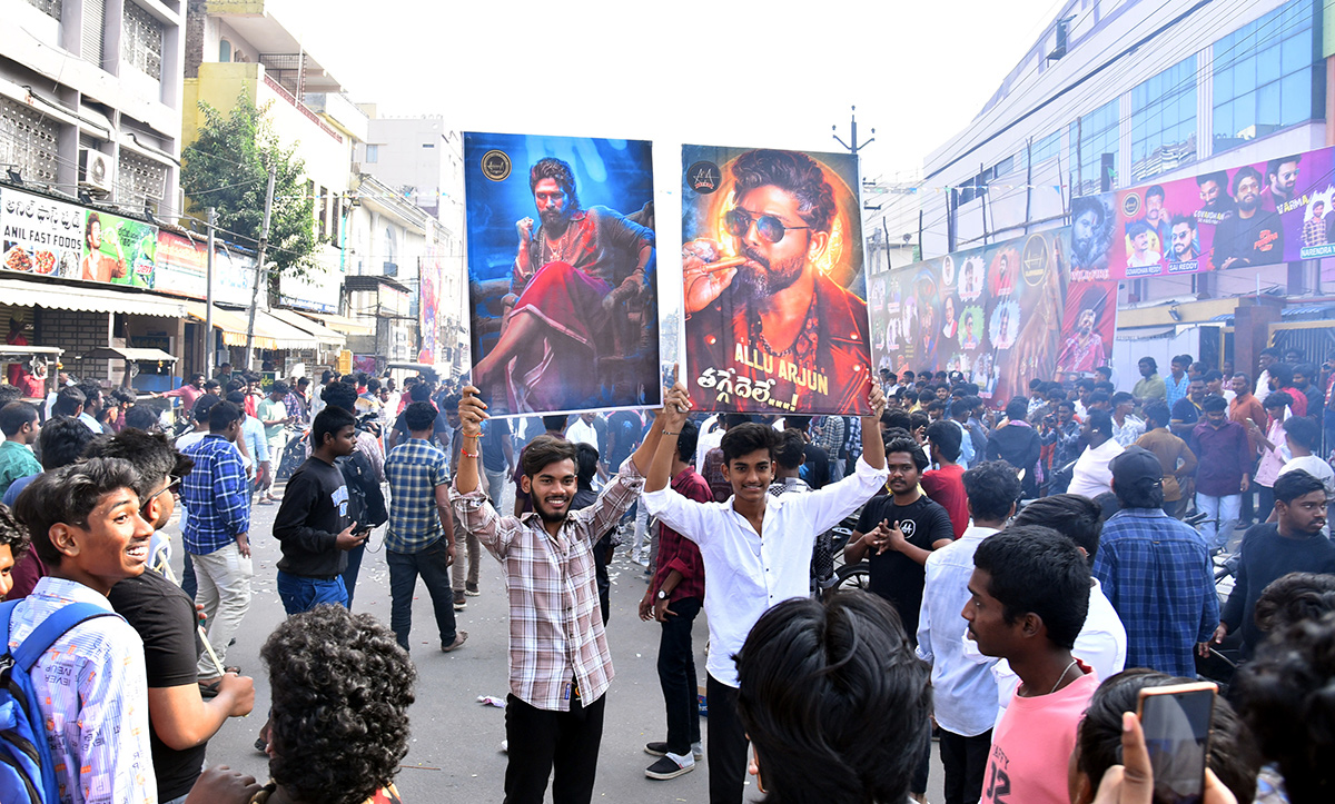 Pushpa 2 : The Rule Allu Arjun andhra pradesh photos goes viral22