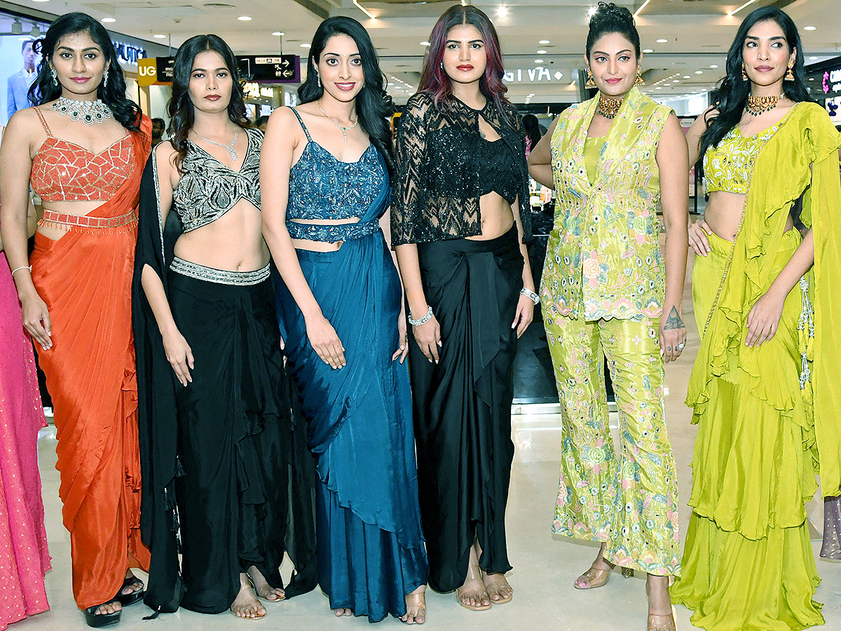 Hyderabad: Models shine at ethnic fashion show photos1