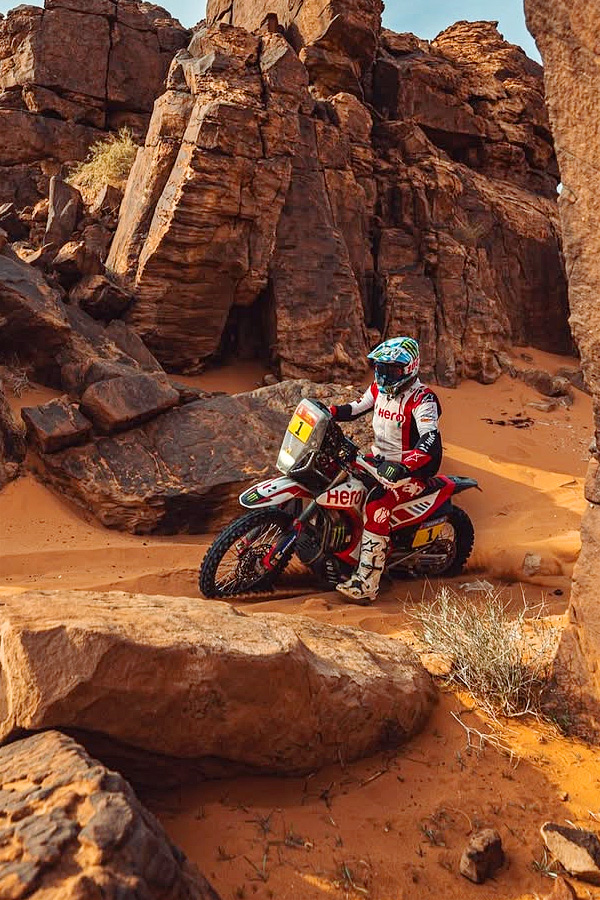2025 డాకర్ ర్యాలీ - ఎడారిలో దుమ్ములేపుతున్న బైకులు (ఫోటోలు) | 2025 ...