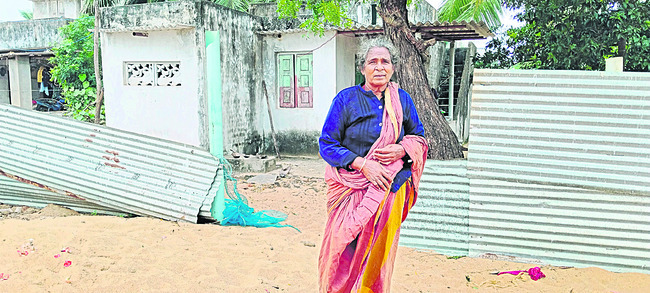 ముఖ్యమంత్రికి సాదర స్వాగతం
1