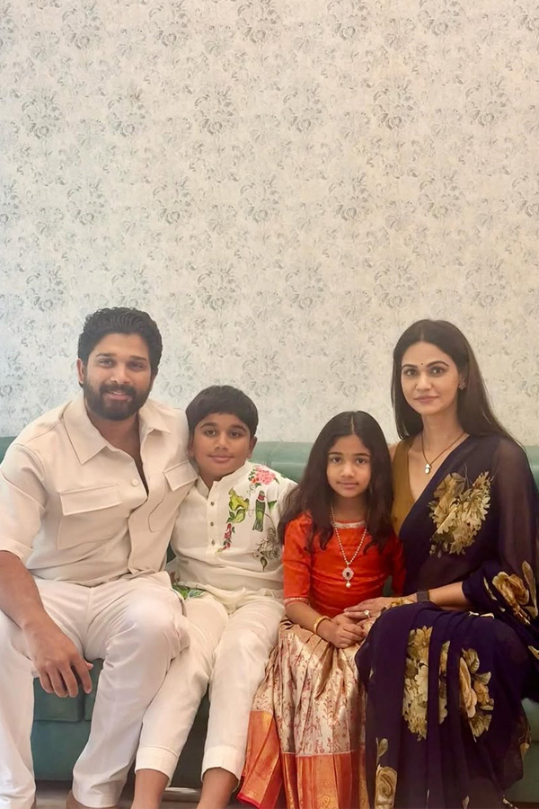 Tollywood Movie Stars Celebrates Makar Sankranti With Family Photos13
