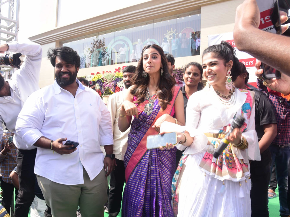 Actress Meenakshi Chaudhary in Visakhapatnam Photos3