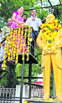 స్వయం ఉపాధి రుణాలకు దరఖాస్తుల ఆహ్వానం 
1