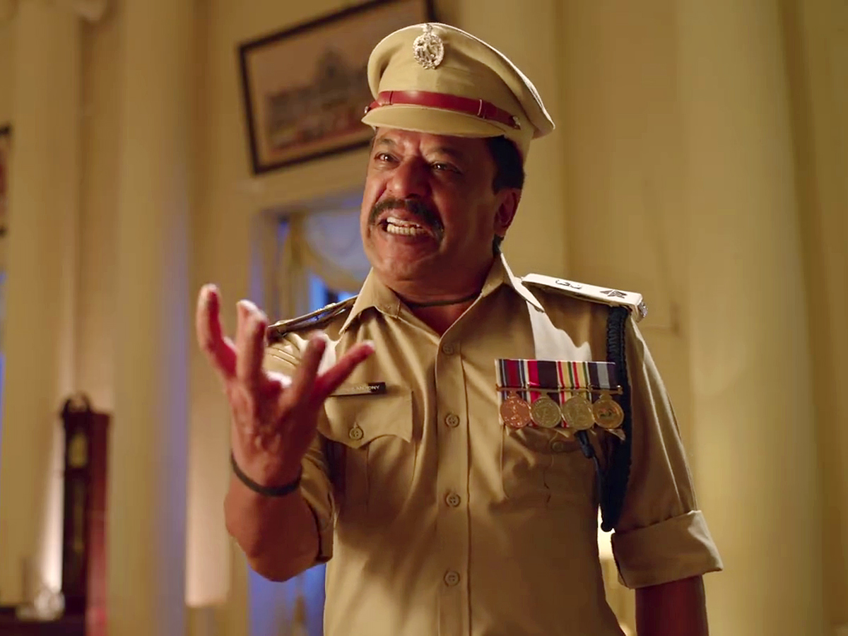 Venkatesh Sankranthiki Vasthunnam Movie HD Stills Photos Goes Viral24
