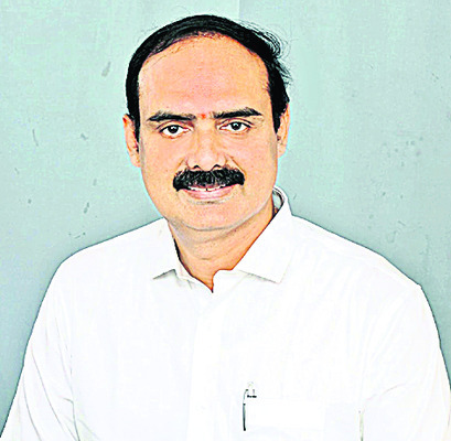 కొత్త ‘మోడల్’తో బడికి మూత 2